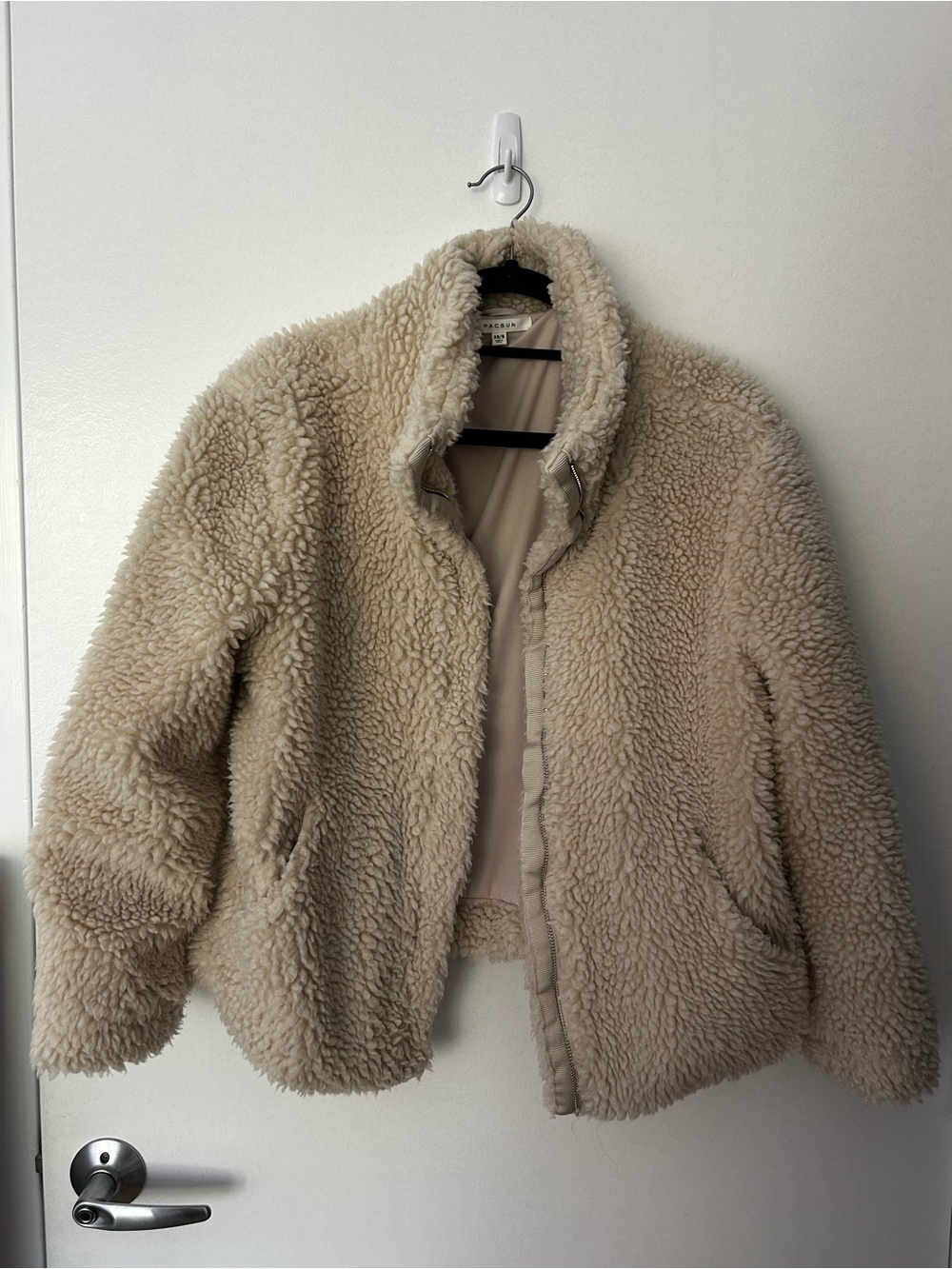 PacSun Plush Teddy Jacket in Cream